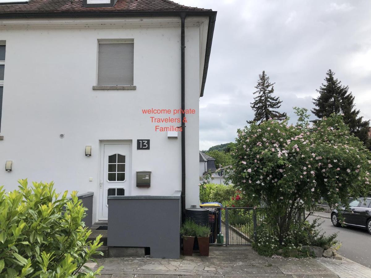 Altstadt Naehe 7 Min Fussweg Ueber Alte Maibruecke Zu Pension Mit Balkon & Garten, Ideal For Long Stay, Relocation Ochsenfurt Bagian luar foto