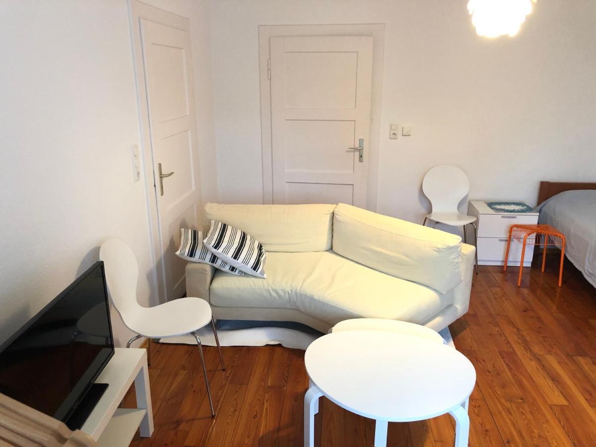 Altstadt Naehe 7 Min Fussweg Ueber Alte Maibruecke Zu Pension Mit Balkon & Garten, Ideal For Long Stay, Relocation Ochsenfurt Bagian luar foto
